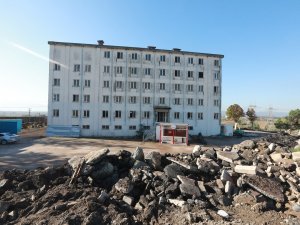 Adapazarı’nda Tehlikeli Yapılar Yıkılıyor