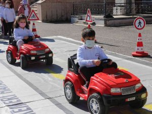 "Trafik Dedektifleri Projesi" İle Giresun’da Öğrencilere Eğitim Verildi