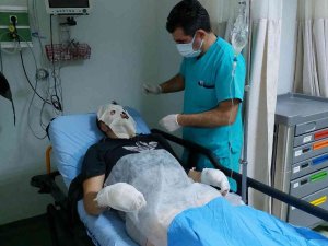 Tamircideki Araçtan Sızan Lpg Parladı: 3 Yaralı