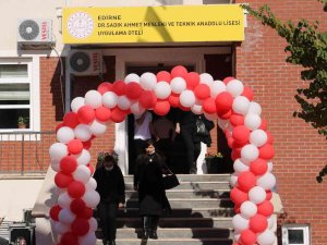Edirne Dr. Sadık Ahmet Mesleki Teknik Ve Anadolu Lisesi Uygulamalı Oteli Törenle Açıldı