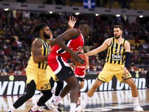 Thy Euroleague: Olympiakos: 67 - Fenerbahçe Beko: 65