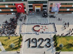 Özel Kayseri Osb Teknik Koleji, 29 Ekim Cumhuriyet Bayramı’nı Coşkuyla Kutladı