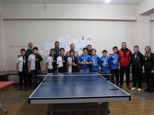 Salihli’de Cumhuriyet Kupası Sahiplerini Buldu