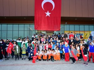 Cumhuriyet Kupası’nda Dereceye Girenlere Ödülleri Dağıtıldı