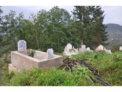 Giresun'da Mezarlıkta Kıble Tartışması