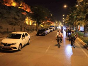 Şanlıurfalılar Cumhuriyet İçin Pedal Çevirdi