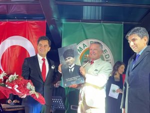 Çaycuma Cumhuriyet Konseriyle Coştu