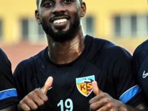 Kayserisporlu Carole Baba Oldu