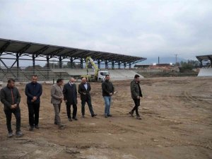 Başkan Özlü, Spor Kampüsü Alanını Gezdi