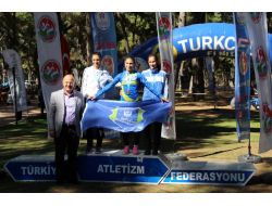 Büyükşehirin Atletleri Hız Kesmiyor