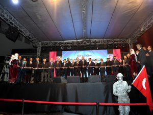 On Binlerin Katılımıyla Kernek Meydanı Vatandaşın Hizmetine Sunuldu