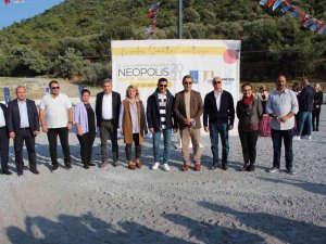 Kuşadası 2.neopolis Heykel Sempozyumu Sona Erdi