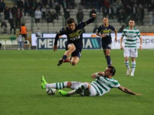 Spor Toto Süper Lig: Konyaspor: 2 - Fenerbahçe: 1 (Maç Sonucu)