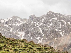 Kahramanmaraş’a Mevsimin İlk Karı Yağdı