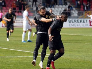Tff 1. Lig: Ümraniyespor: 2 - Tuzlaspor: 1
