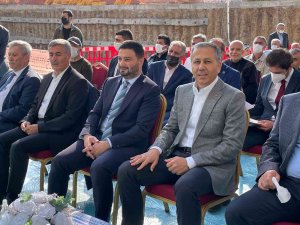 Kağıthane’de Gültepe Telsizler Katlı Otopark Ve Pazar Yeri’nin Temeli Atıldı