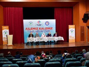 Yeşilyurta Akademisyen Ve Yazarlar "Ailemiz Kalemiz" Panelinde Buluştu