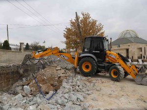 Karaman’da Şehir Mezarlığının Yanına Otopark Çalışması