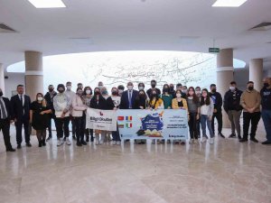 Sandıkçı, Avrupalı Öğrencileri Ağırladı