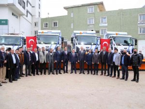 Niğde Belediyesi, Yeni Aldığı 14 Aracı Hizmete Sundu