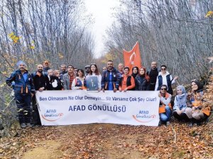 Afad Gönüllüleri Doğa Yürüyüşünde Buluştu