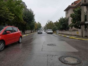 Altıeylül’den Asfalt Seferberliği