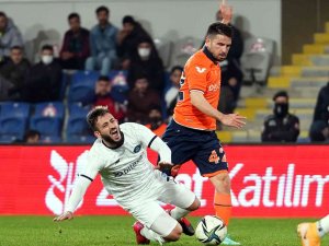 Spor Toto Süper Lig: Medipol Başakşehir: 2 - Adana Demirspor: 1 (Maç Sonucu)