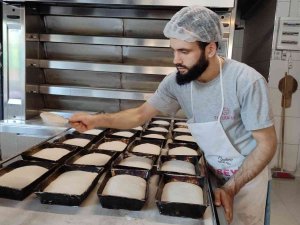 Şeker Hastaları İçin Zerdeçallı Ekmek Üretti, Taleplere Yetişemiyor
