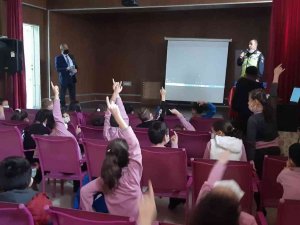 Jandarma Küçük Trafik Dedektiflerini Eğitiyor