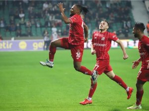 Antalyaspor’da İlk Deplasman Galibiyeti Sevinci