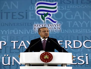 Cumhurbaşkanı Erdoğan Kılıçdaroğlu'ndan Kazandığı Tazminatı RTEÜ Geliştirme Vakfına Bağışladı
