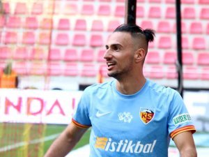 Kayserispor’da Onur Bulut İlk Kez Kırmızı Kart Gördü