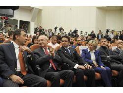 Kılıçdaroğlu, “muhalefetin Çözüm Sürecine Bakışı” Konferansına Katıldı (2)