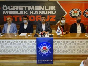Acar: "Meslek Kanunu Öğretmene Destek Kanunu Olmalıdır"