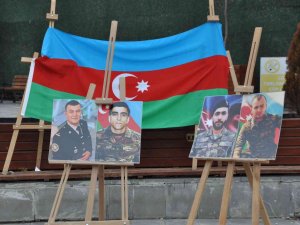 Kars’ta “Karabağ Şehitleri” Fotoğraf Sergisi Açıldı