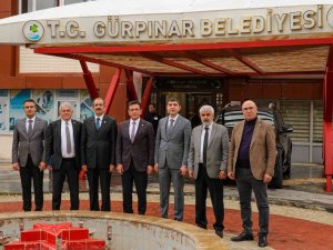 Milletvekillerinden Gürpınar Belediyesine Ziyaret