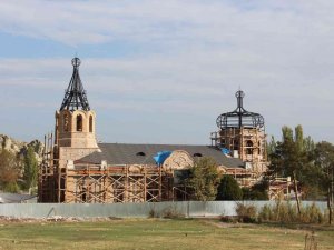 Erzurum’da Bulunan Oltu Rus Kilisesi’nde Restorasyon Çalışmaları Devam Ediyor