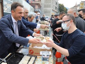 Maçka’da Hamsi Festivaline Yoğun İlgi
