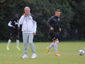 Mustafa Denizli: “Altay, Lig Mücadelesinde Her Zaman, Her Maça Hazırdır”