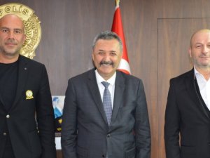 Bursaspor Kulübü’nden İ̇l Emniyet Müdürü Tacettin Aslan’a Ziyaret