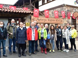 Turist Rehberleri Malatya’nın Tarihi Mekanlarını Gezdi