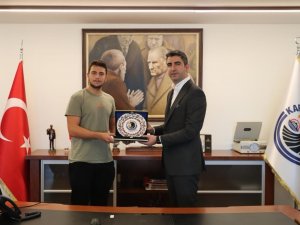 Şampiyon Milli Kürekçi Ali Ardıl İ̇lgün’den Başkan Gökhan Yüksel’e Ziyaret