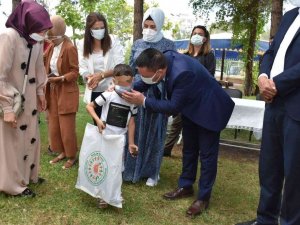 Bağlar Belediyesi Bedenleri Giydirdi, Yürekleri Isıttı