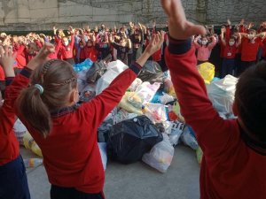 Minik Öğrencilerden Sıfır Atık Projesine Destek