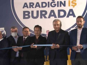 İ̇ş Arayanlar Ve İş Verenler 4. Tuzla Kariyer Ve İ̇stihdam Fuarında Buluştu