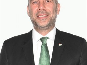 Bursasporlu Yönetici İ̇lker Batu Demirtaş İstifa Etti