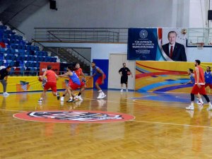 Büyükşehir Belediyesi Gsk Erkek Basketbol Takımı, Kendi Evinde Galibiyet Arayacak