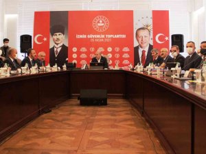 Bakan Soylu İ̇zmir’de