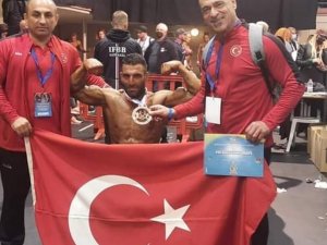 Ömer Çeçen Dünya Dördüncüsü Oldu
