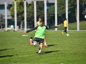 Bursaspor Şut Çalışması Gerçekleştirdi